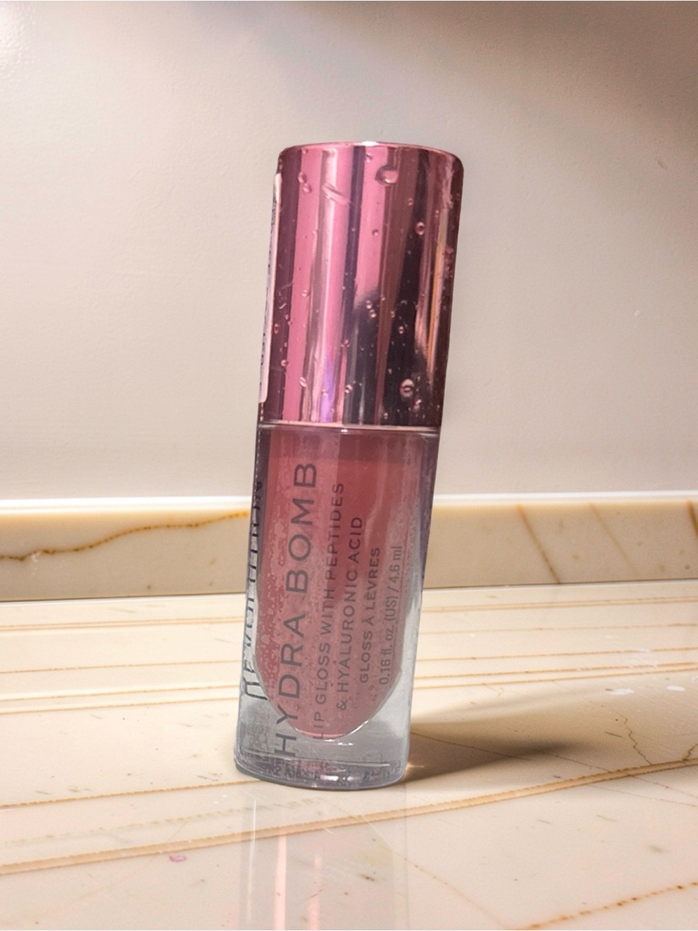 Lip Gloss in Pink - Hydrating Shine
